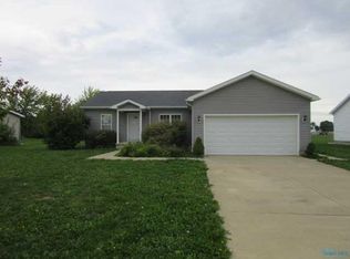 1800 Mario Pl, Fremont, OH 43420