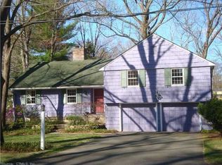 11 Garland Rd, West Hartford, CT 06107