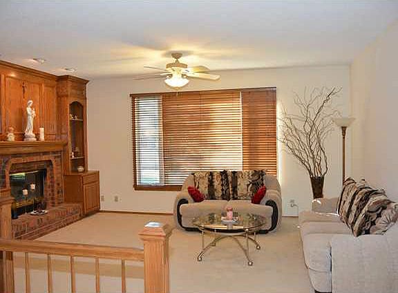 3rd image of 7301 E Cedaridge Cir