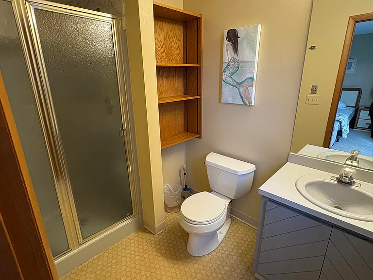 17 Brown Ave #B — Photo 10