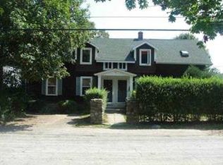 90 Robinson St, South Kingstown, RI 02879