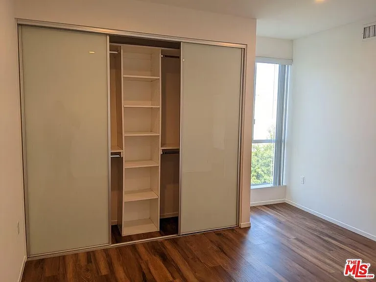 11260 Mississippi Ave #405 — Photo 12