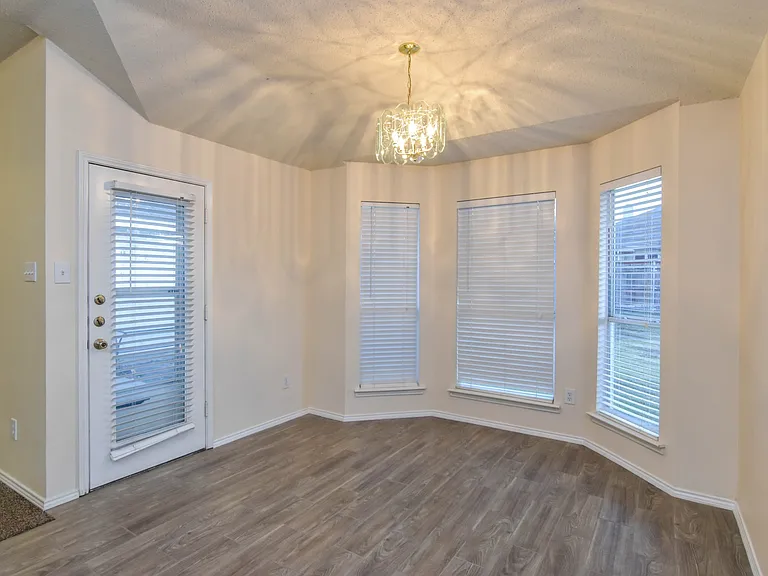 5505 Cedar Elm Dr — Photo 7