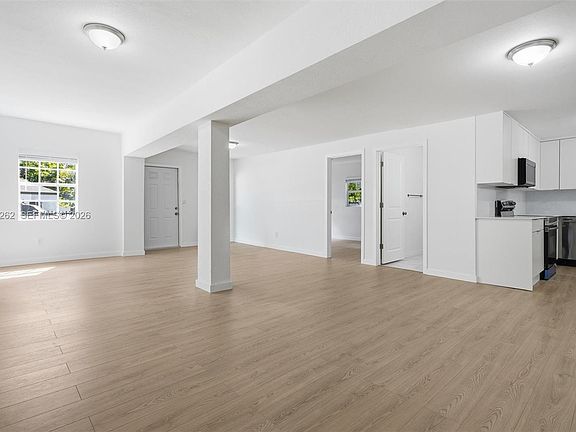 5th image of 465 NE 165th St