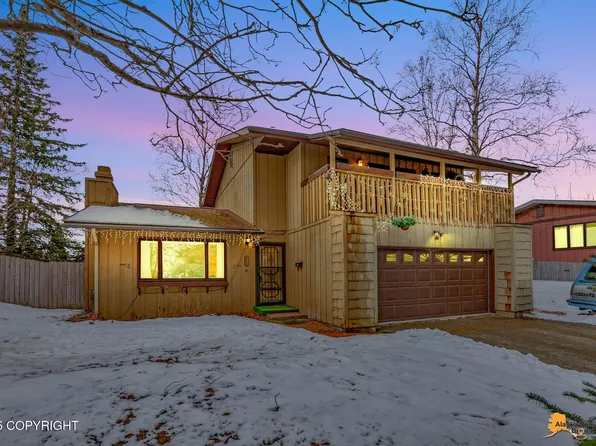 8440 E 11th Ct, Anchorage, AK 99504