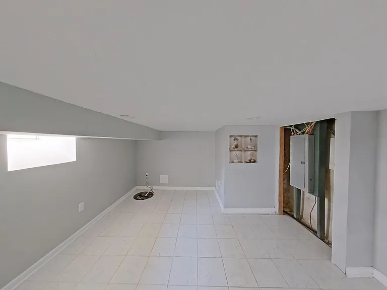 2036 N Gratz St #1 — Photo 10