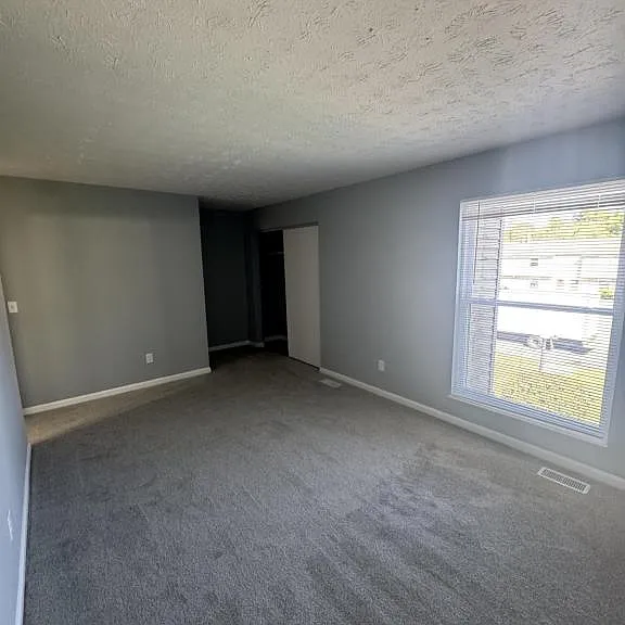 52 Apple Ln — Photo 8