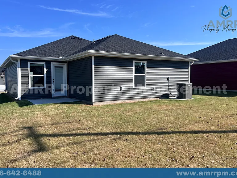760 Short Leaf Ln — Photo 2