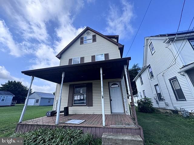 1st image of 18 Cherry St