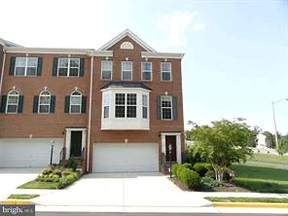 300 Caldwell Ter SE