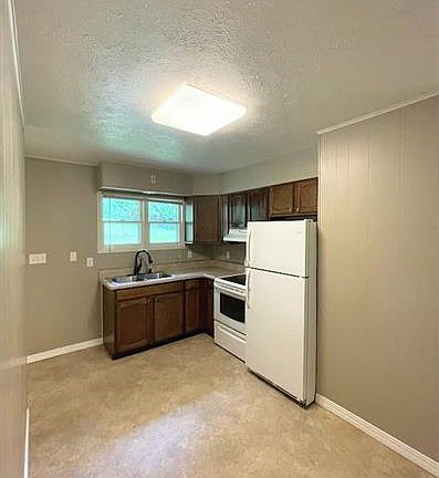 4th image of 503 Casselman St #2