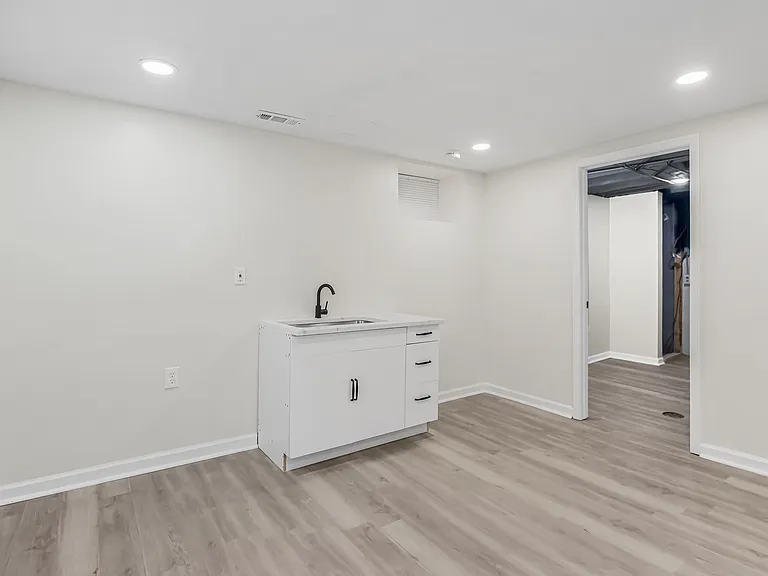 7701MOHAWKDR21_04142025