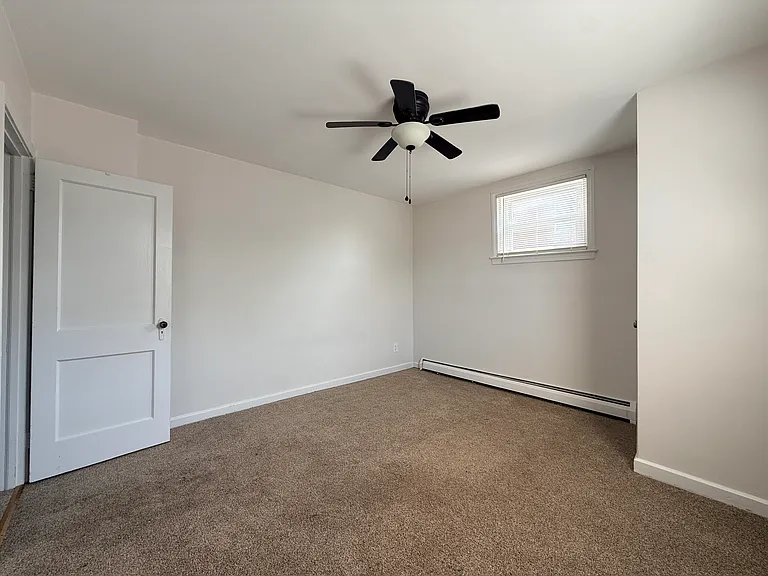 4241 Aldine St #1 — Photo 16
