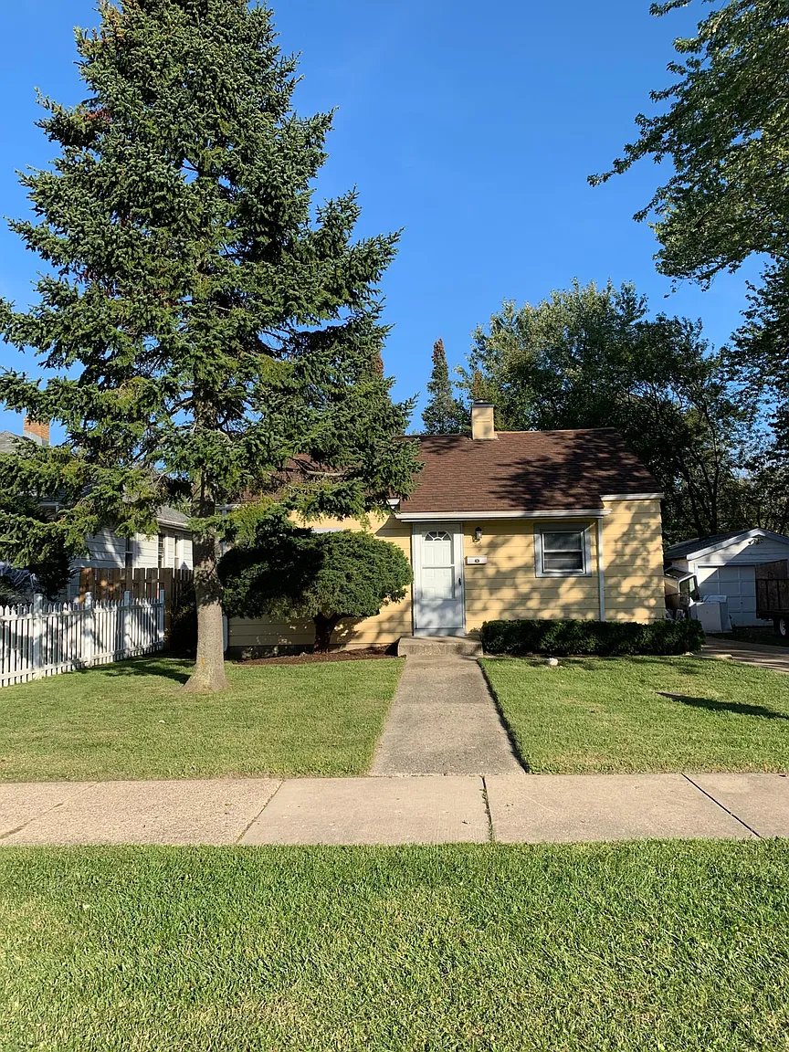 105 S Martin Ave photo 1