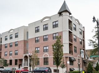 1733 W Lawrence Ave #3E, Chicago, IL 60640