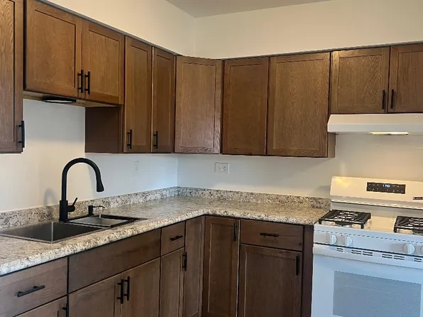 9945 Nottingham Ave APT 3C, Chicago Ridge, IL 60415