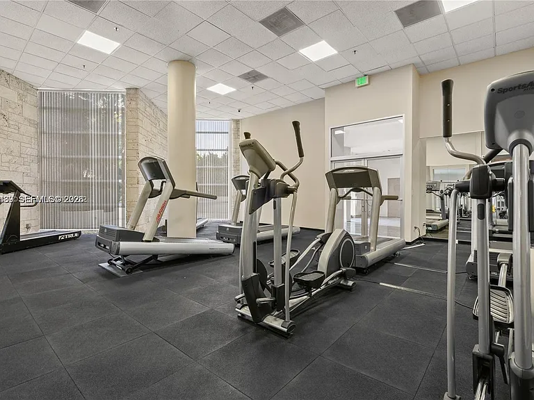 5151 Collins Ave #1035 — Photo 34