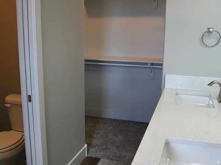 1097 Villa Vista Dr — Photo 12
