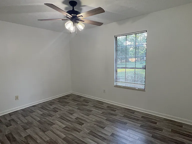 2626 Terrace Pkwy — Photo 10