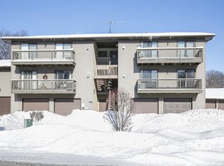 1816 W Highland Ave #1816A, Elgin, IL 60123
