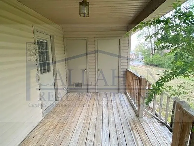 321 Club Rd — Photo 5
