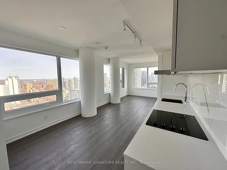 8 Wellesley St W #3312 — Photo 4