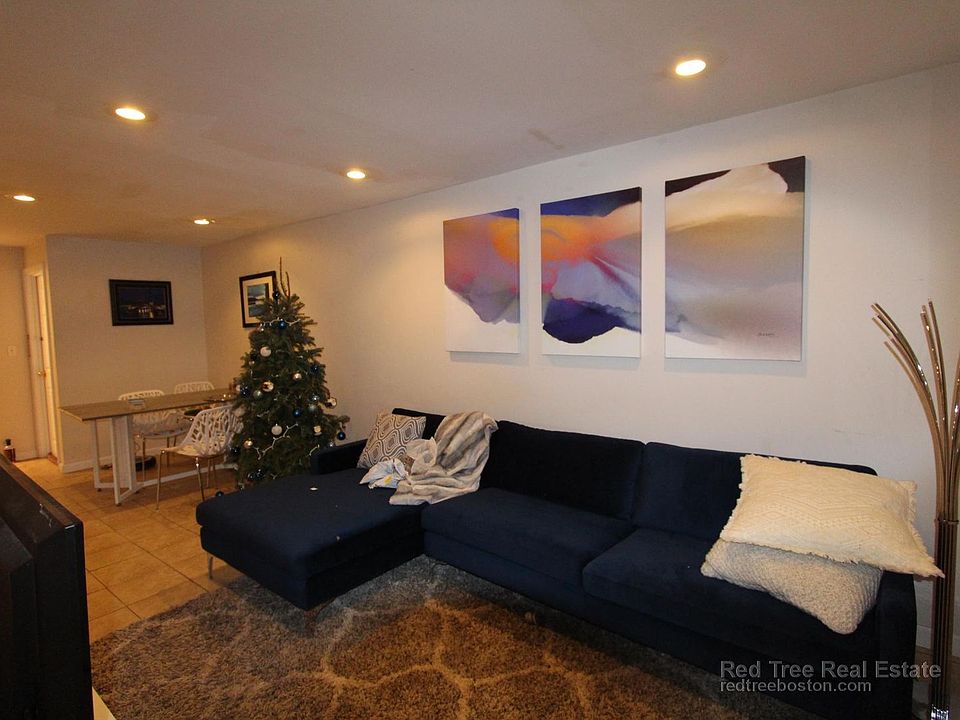 2nd image of 38 Ransom Rd APT 10F