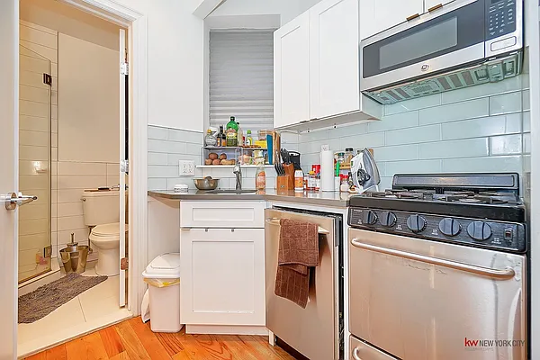 Rented by Keller Williams NYC | media 21