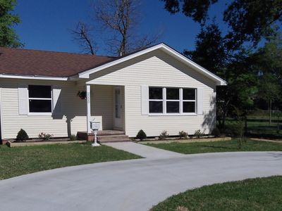 2220 Gary Ave, Nederland, TX, 77627