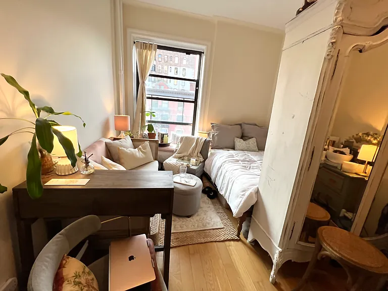53 W 72nd St #6F — Photo 11
