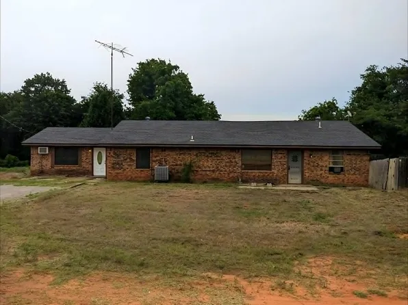 2782 County Street 2757, Cement, OK 73017