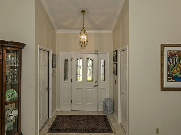 5th image of 8824 Goodbys Trace Dr