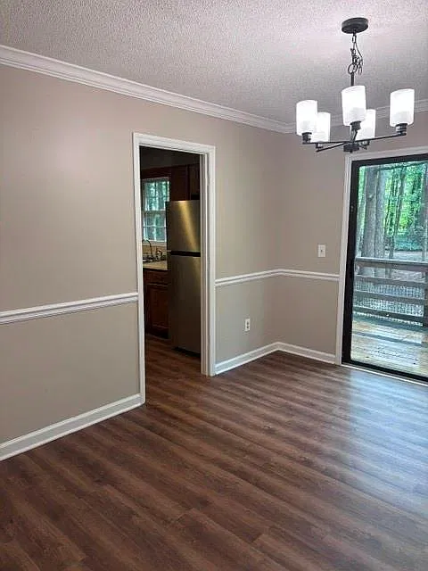 3 bed, 2.0 bath, 1344 sqft, $2,100 — Photo 3