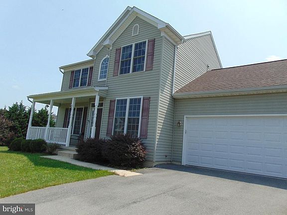 3rd image of 230 Carrington Dr