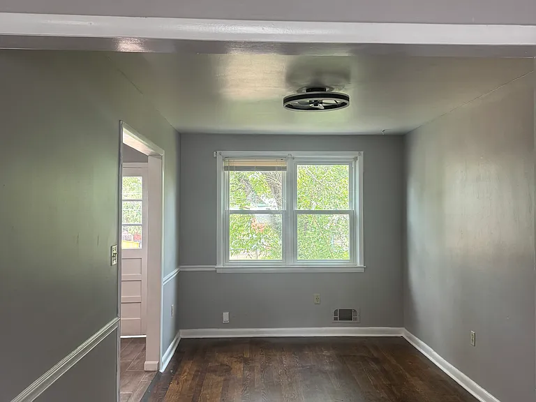 2126 Pitney Rd — Photo 3