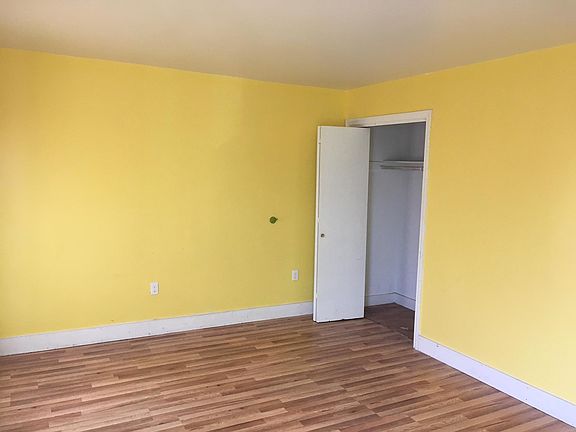 Room 1 + Closet