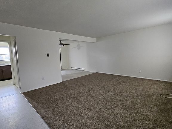 4th image of 8254 Meadowlark Dr #1