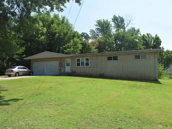 2521 S Schifferdecker Ave, Joplin, MO 64804