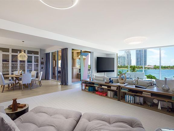 5th image of 6835 Fisher Island Dr #6835