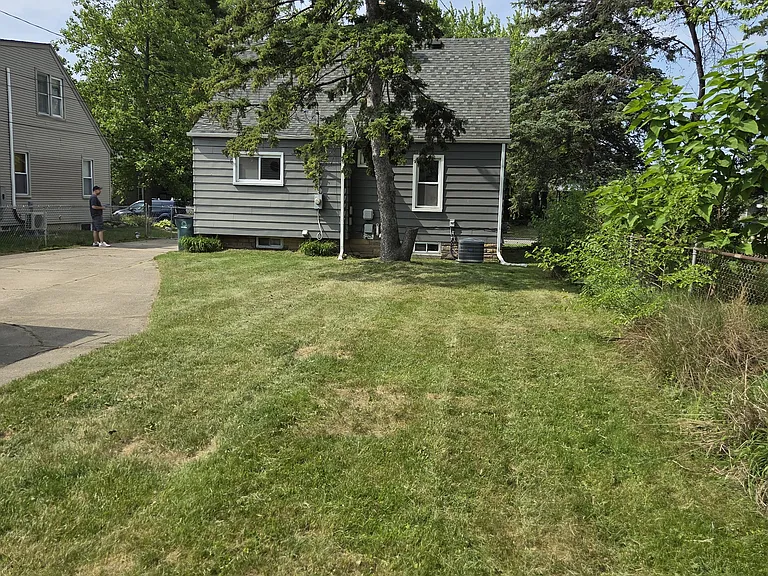 534 Ardmore Dr — Photo 26