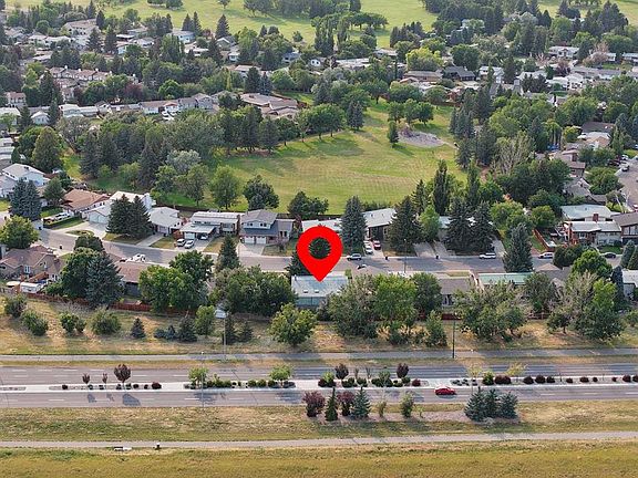 4th image of 159 E Laval Blvd W