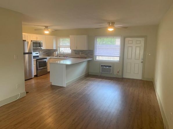 1031 Commodore St APT F