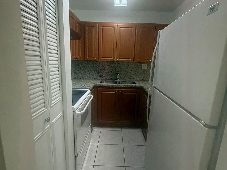 1st image of 1461 W 42nd St APT 307