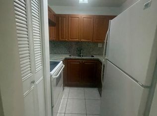 1461 W 42nd St APT 307, Hialeah, FL 33012