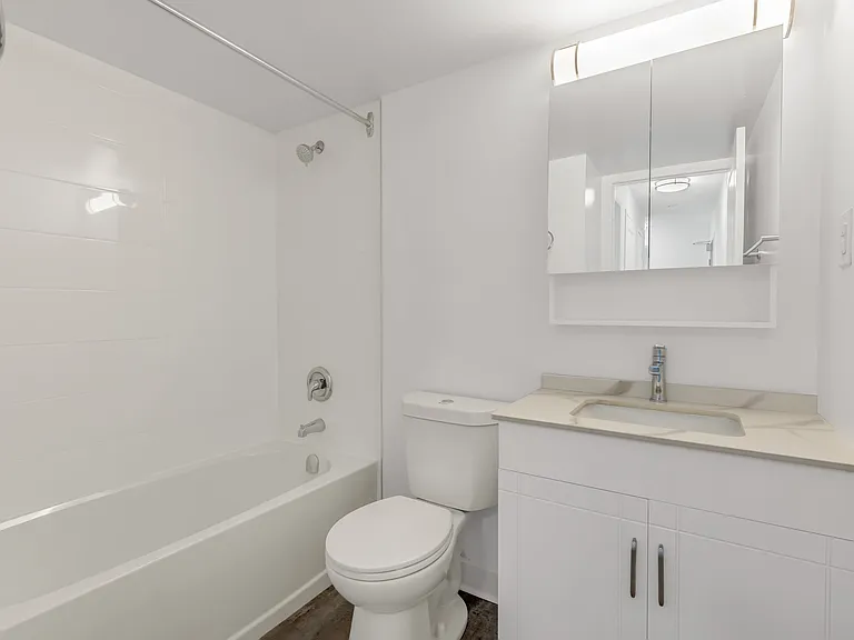 1201 Walden Cir — Photo 38