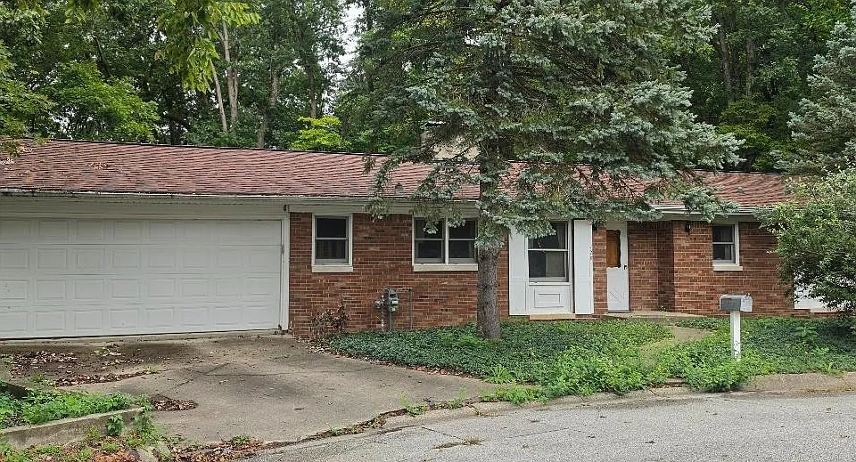 128 Rockland Dr