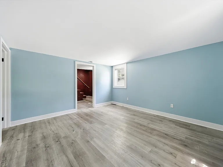 1072 Rocky Springs Rd — Photo 9