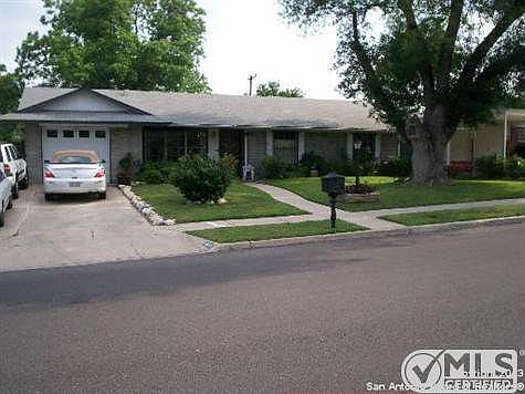 2nd image of 4827 Cambray Dr
