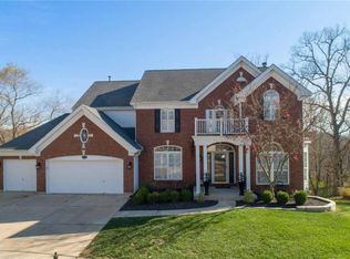 644 Castle Meadows Ct, Ballwin, MO 63021