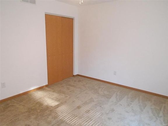 4th image of 5 Sunset Dr APT G